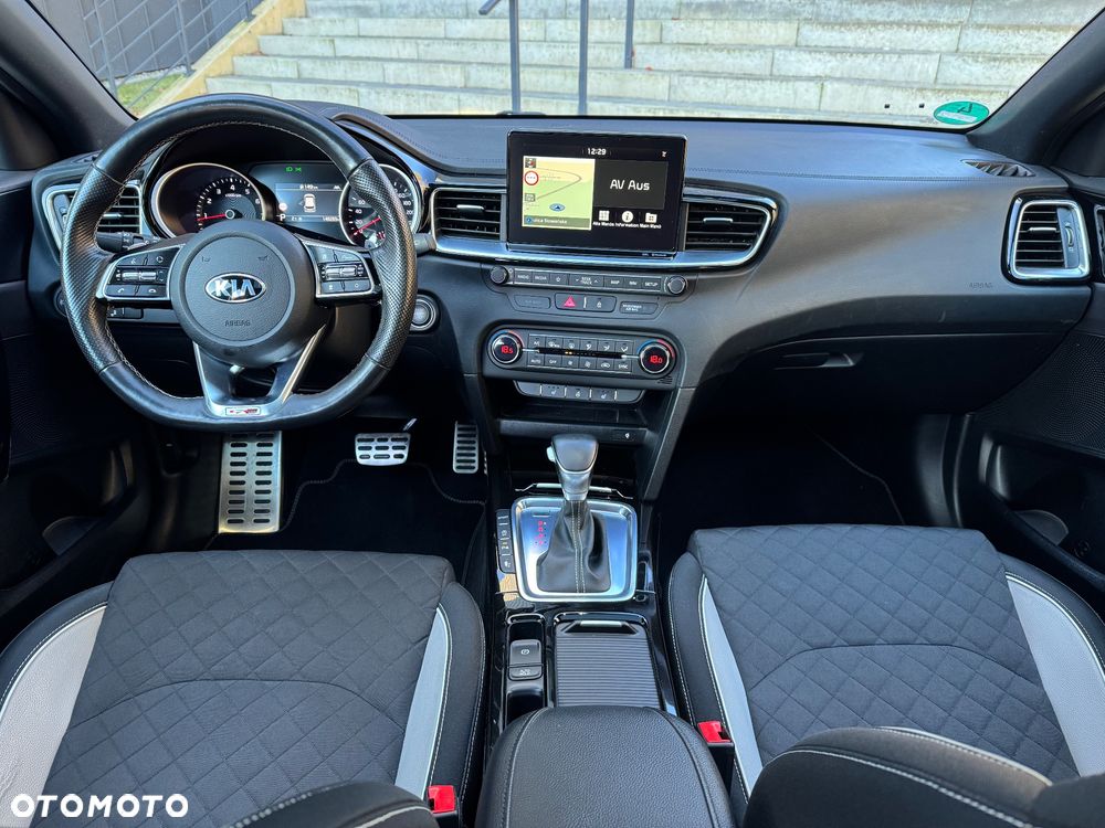 Kia Ceed 1.4 T-GDI DCT OPF GT Line - 16