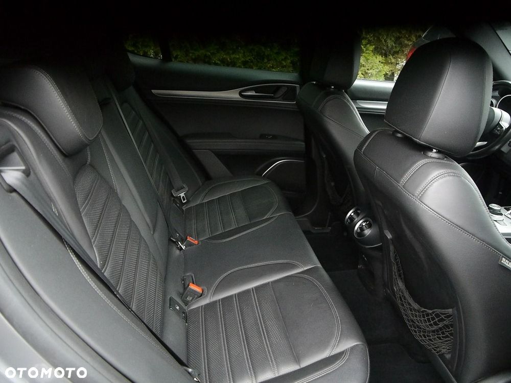 Alfa Romeo Stelvio 2.2 16V AT8 Q4 Super - 33