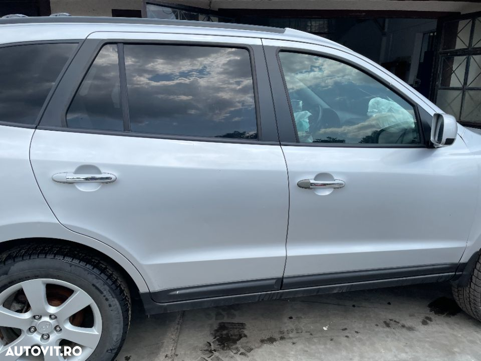 Dezmembram Hyundai Santa Fe 2.2 D4EB 2008 - 5
