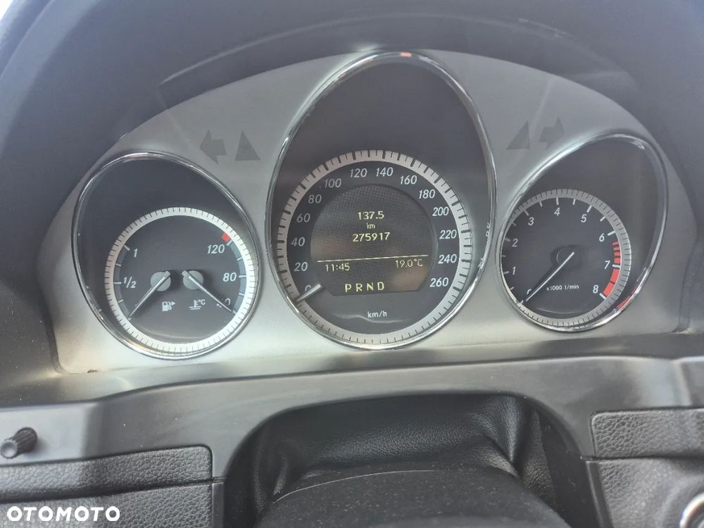 Mercedes-Benz Klasa C 200 (BlueEFFICIENCY) 7G-TRONIC Avantgarde - 22