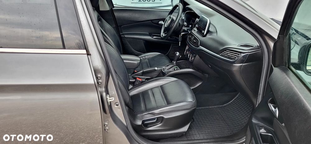 Fiat Tipo Kombi 1.6 E-torQ Lounge - 18