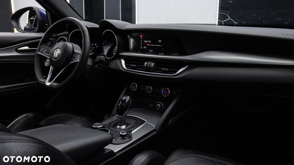 Alfa Romeo Stelvio 2.0 Turbo Executive Q4 - 12