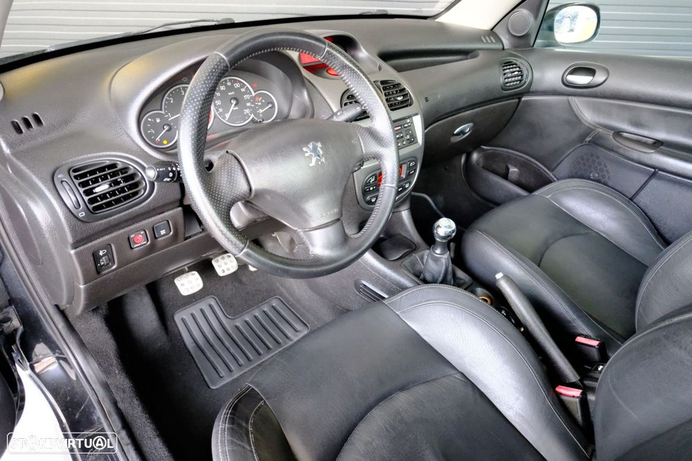 Peugeot 206 CC 1.6 HDi - 12