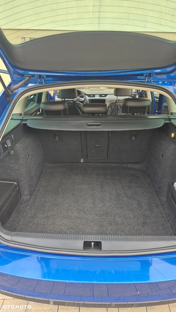 Skoda Octavia 2.0 TDI 4x4 L&K DSG - 6