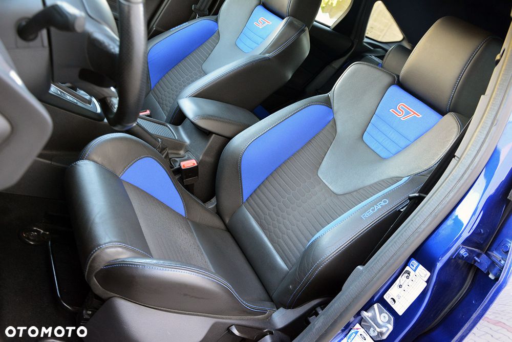 Ford Focus 2.0 TDCi ST - 35