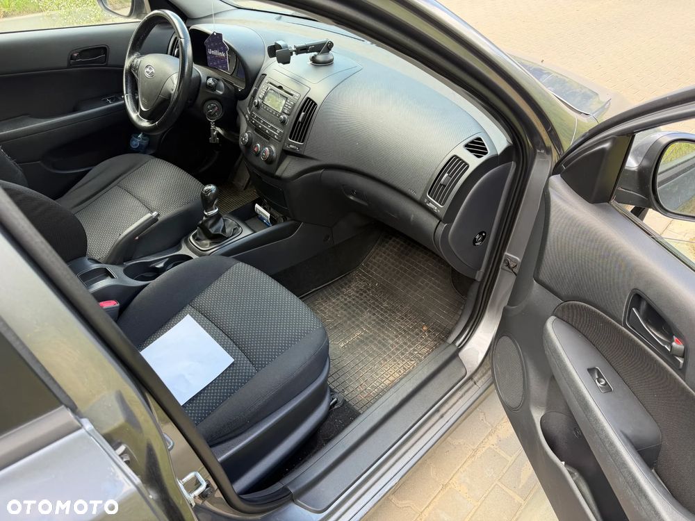 Hyundai i30 1.6 CRDi Classic + EU5 - 10