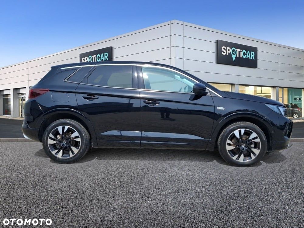 Opel Grandland 1.2 T Business Elegance S&S - 4