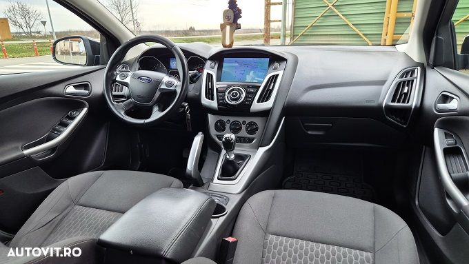 Ford Focus 1.6 TDCI DPF Trend - 6