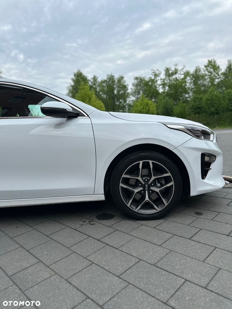 Kia Ceed 1.6 CRDi Eco-Dynamics+ (48V Mild-Hybrid) DCT7 Vision - 41