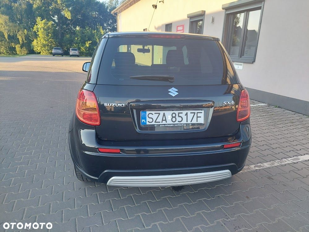 Suzuki SX4 1.5 Streetline 4x2 Classic - 8