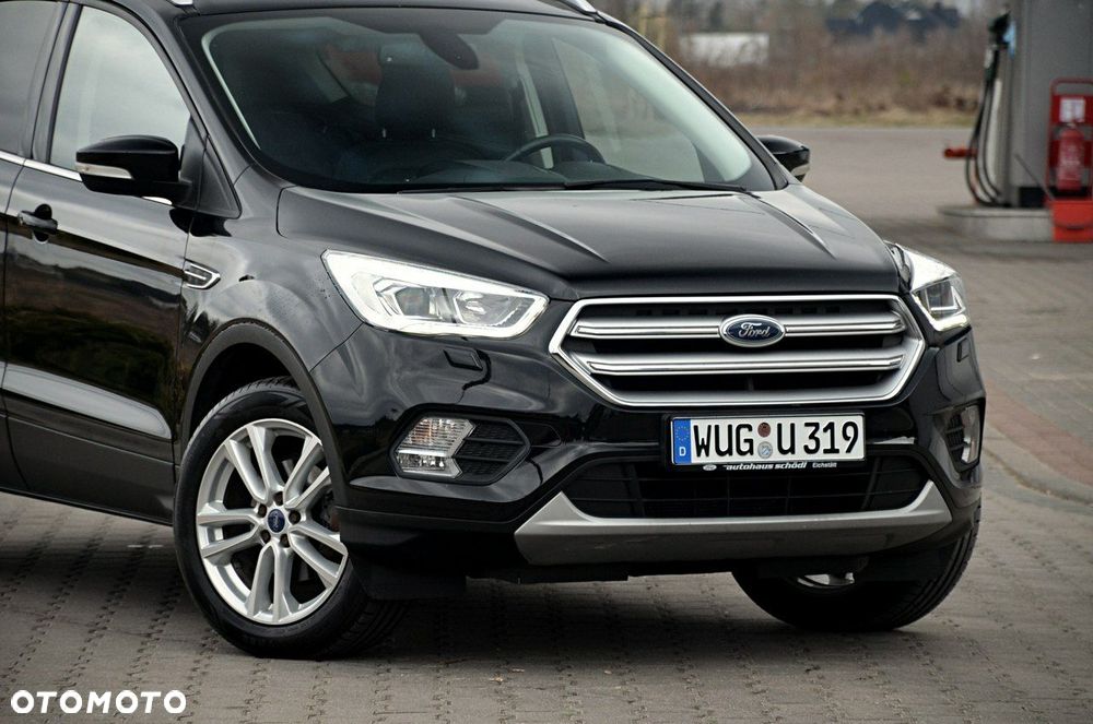 Ford Kuga - 4