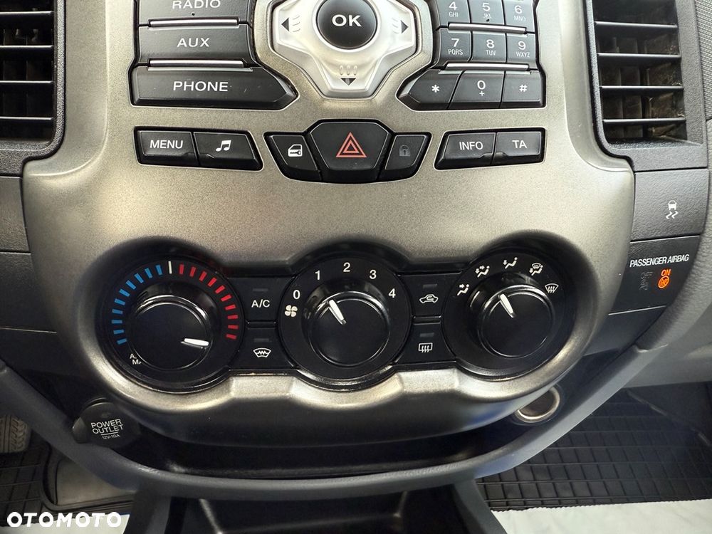 Ford Ranger XLT - 34