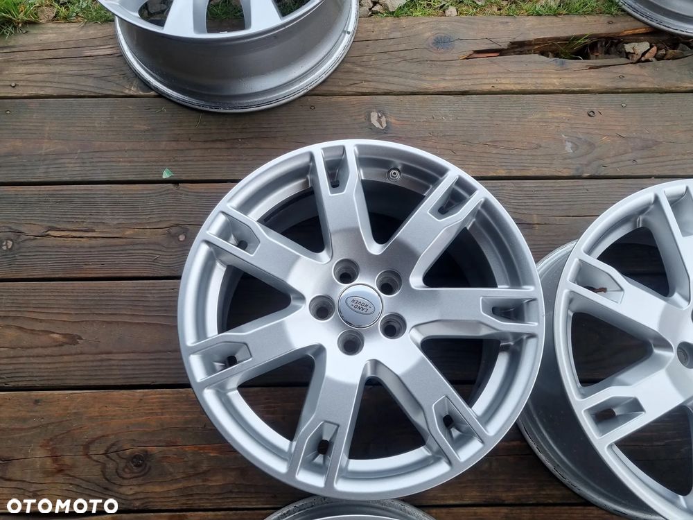 LAND ROVER EVOQUE,FORD KUGA,VOLVO V60,XC60 8x18 ET45 5x108 bdb stan - 3