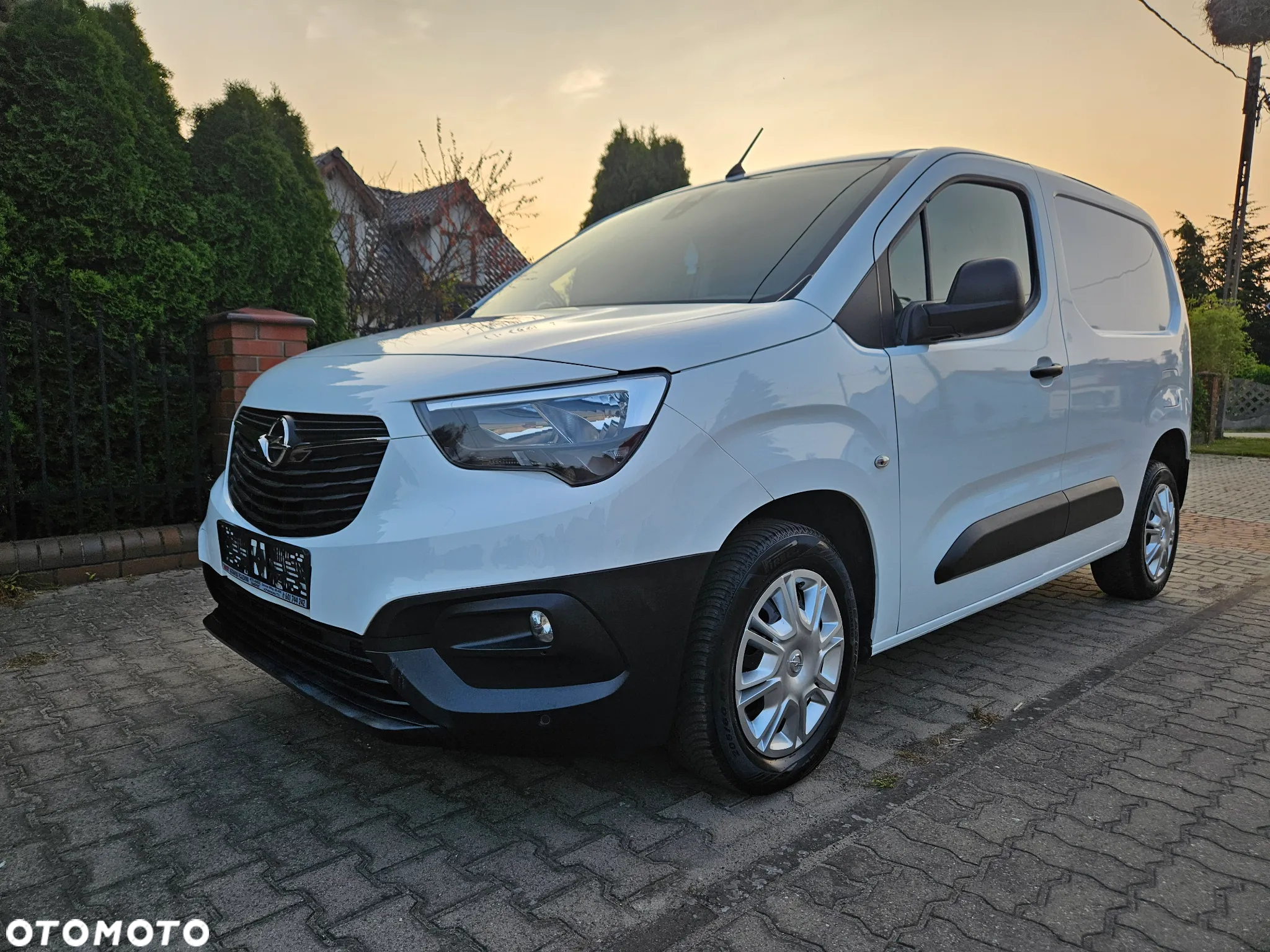 Opel COMBO - 11