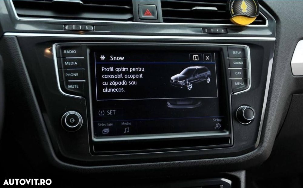 Volkswagen Tiguan 2.0 TDI 4Mot DSG Comfortline - 19