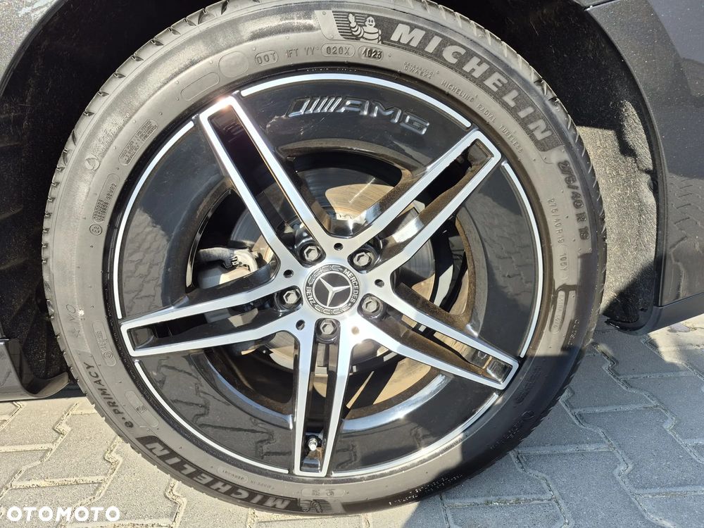 Mercedes-Benz Klasa E 220 d mHEV AMG 9G-Tronic - 17