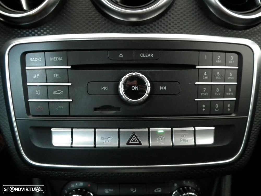 Mercedes-Benz A 180 d AMG Line - 22