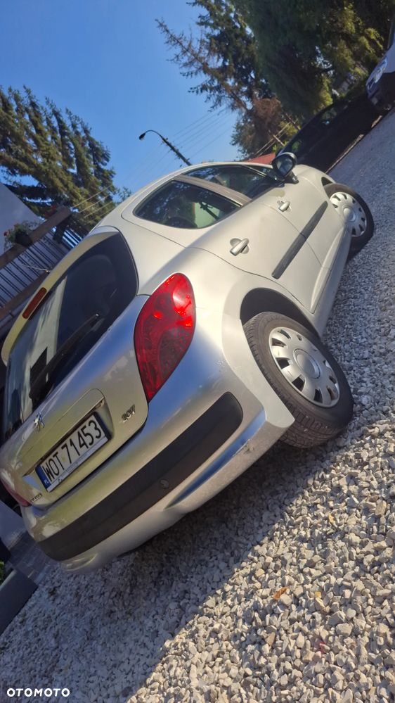 Peugeot 207 1.4 Trendy - 19