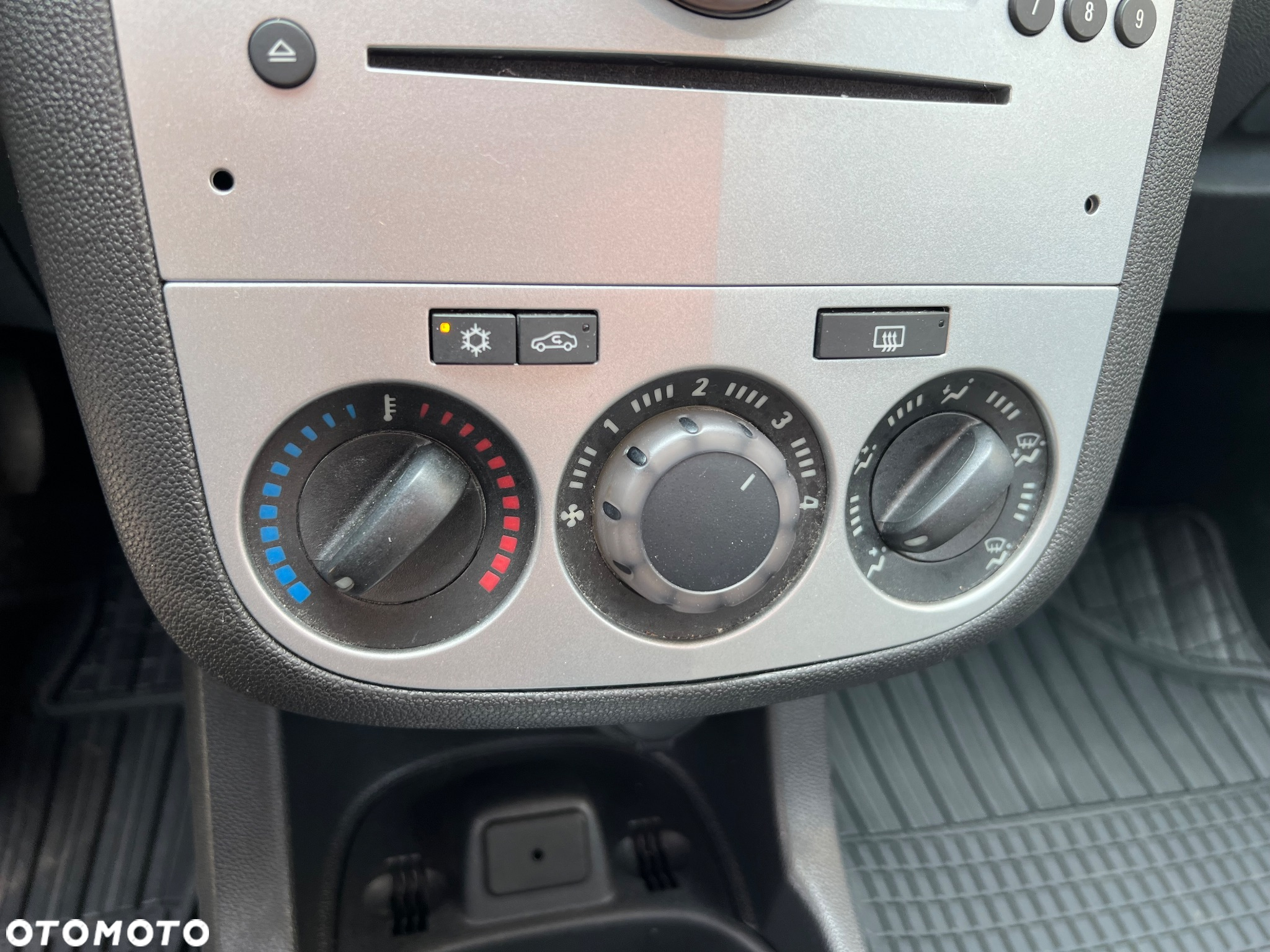 Opel Corsa 1.2 16V Enjoy EasyTronic - 16