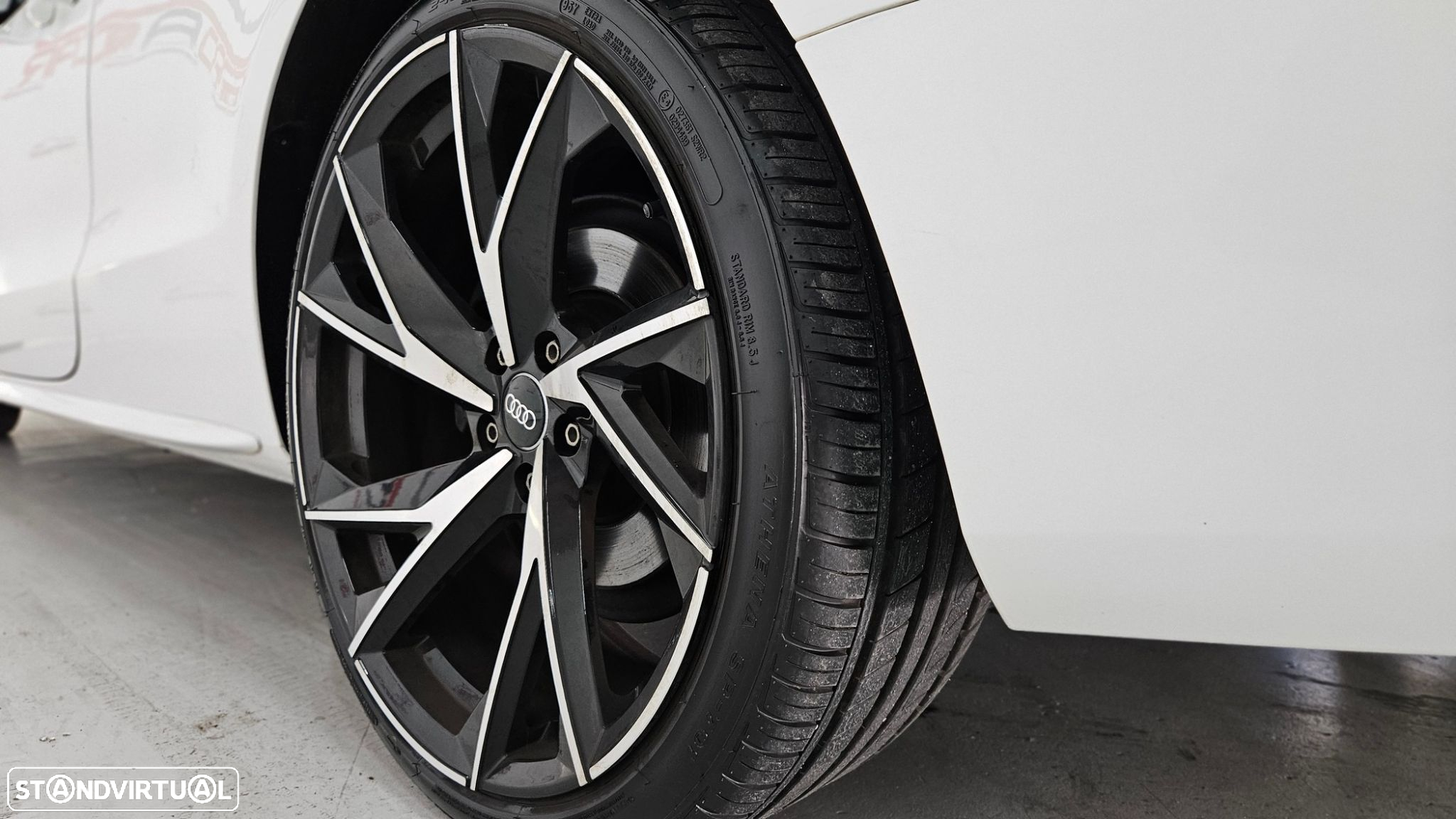 Audi A5 Cabrio 2.0 TDi S-line - 32