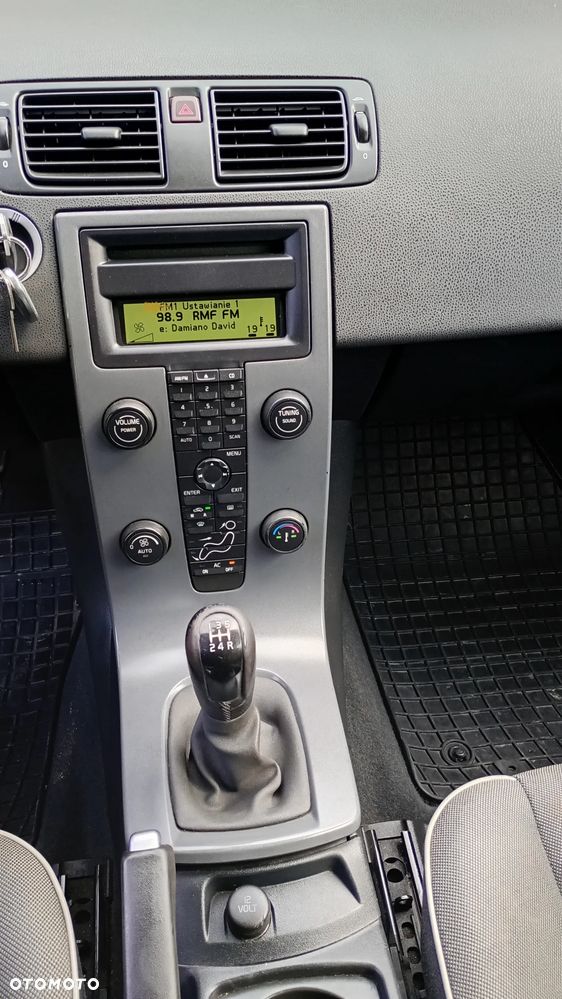 Volvo C30 1.6D - 23