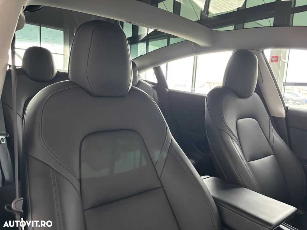 Tesla Model 3 Langstreckenbatterie Allradantrieb Dual Motor - 12