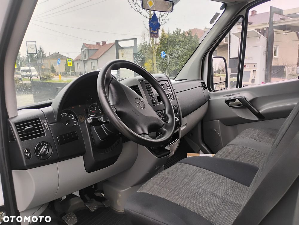Mercedes-Benz SPRINTER - 8