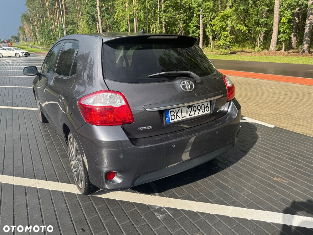 Toyota Auris 1.4 D-4D 2010 - 3