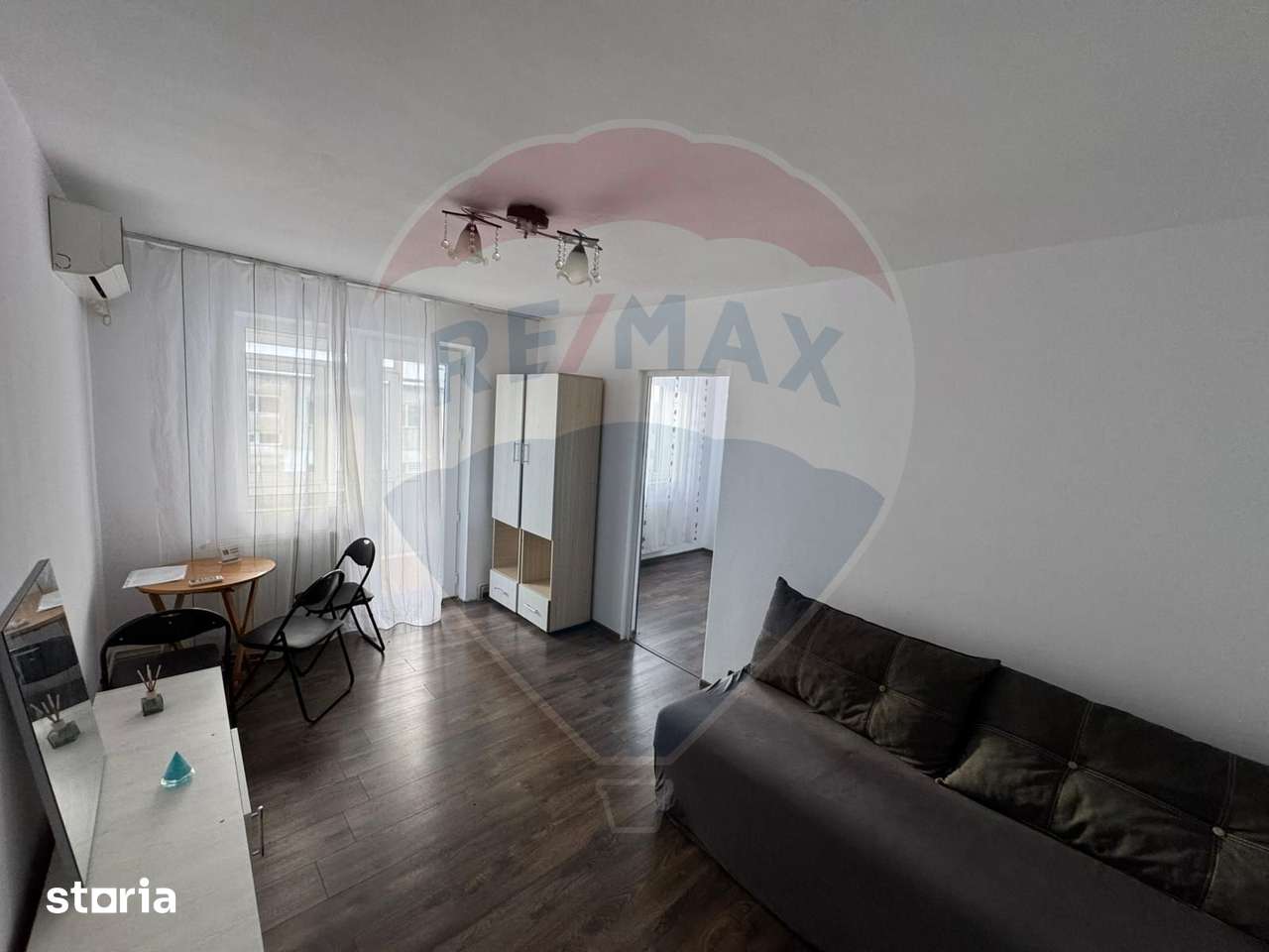 Apartament cu 2 camere de vânzare - Imagine principală: 2/7