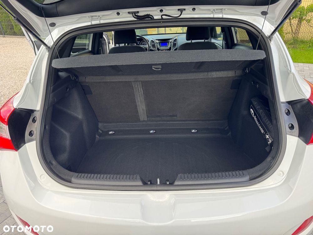 Hyundai i30 1.4 Premium - 24