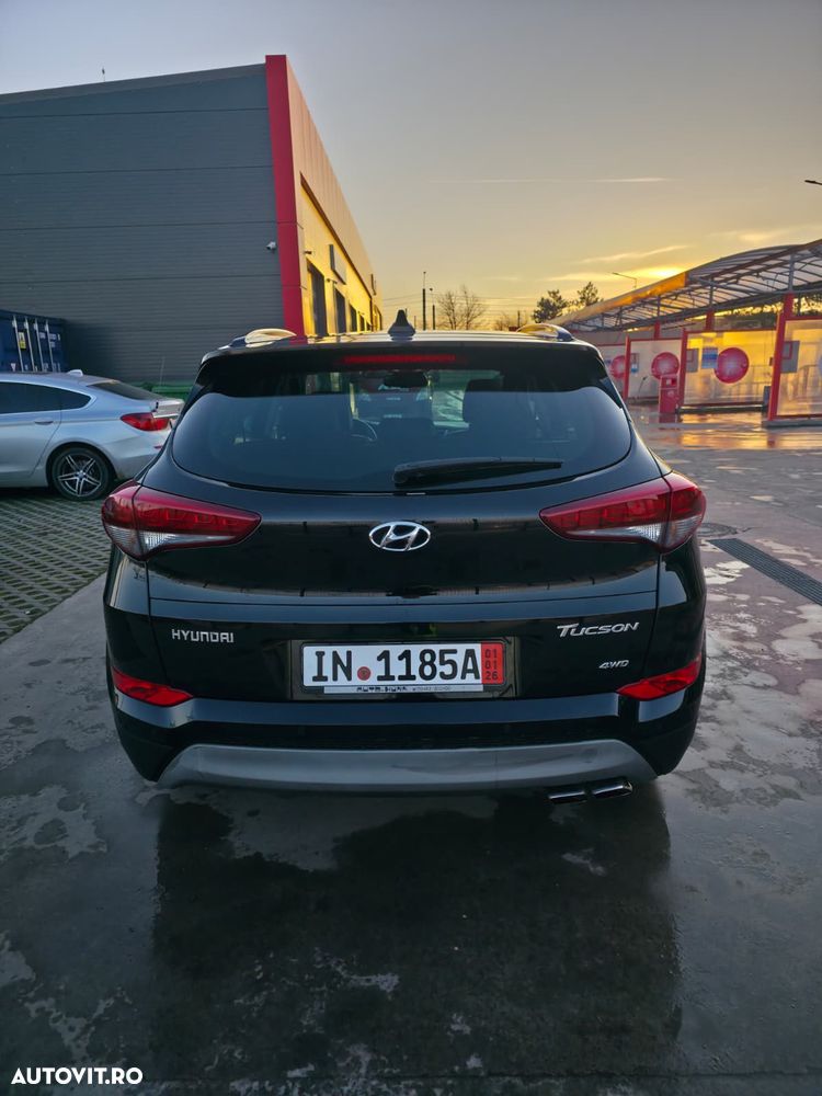 Hyundai Tucson 2.0 CRDI 4WD 6AT Luxury Pack+ - 4