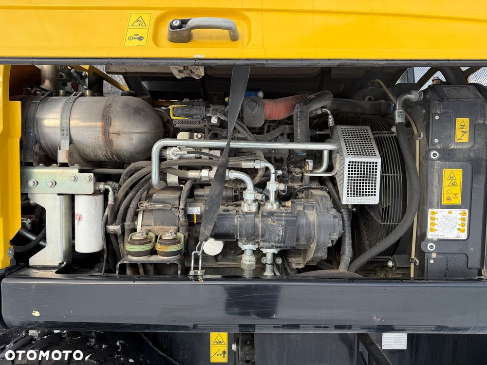 Yanmar Koparka kołowa B95W - 7