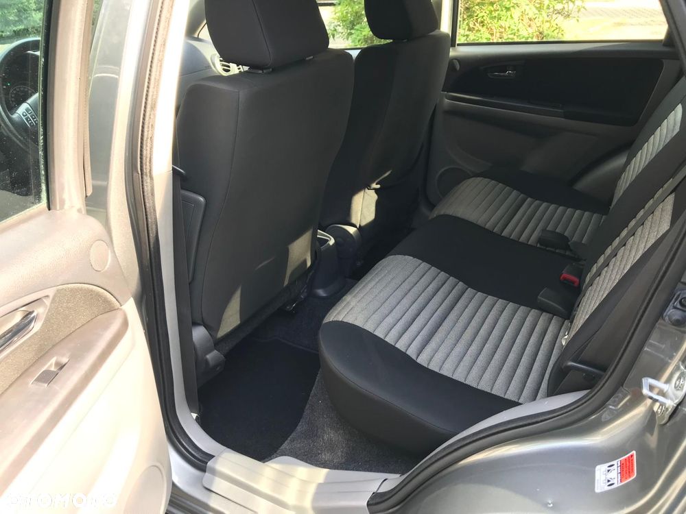 Suzuki SX4 1.6 VVT 4x4 Comfort - 26