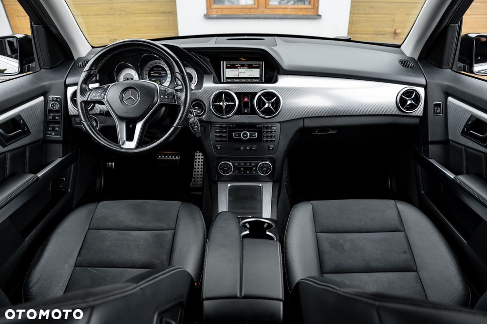 Mercedes-Benz GLK 220 CDI DPF 4Matic BlueEFFICIENCY 7G-TRONIC - 28