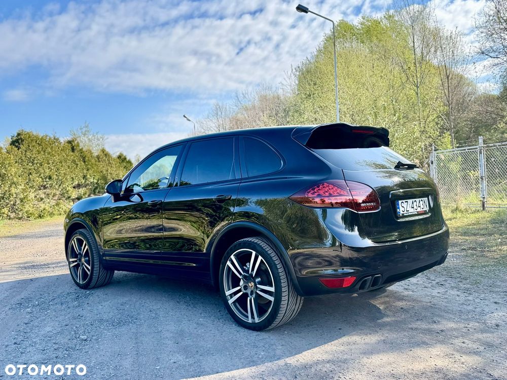 Porsche Cayenne - 6