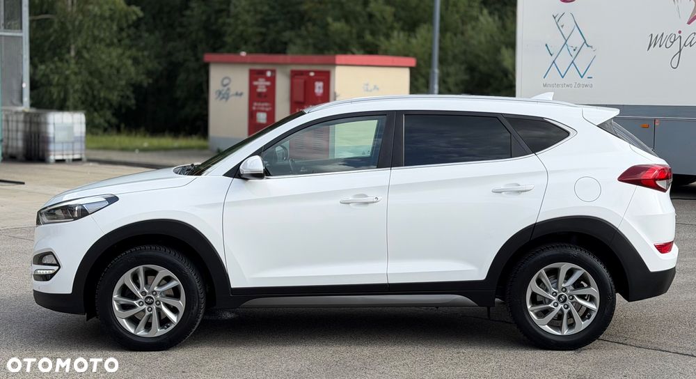 Hyundai Tucson 1.6 GDI BlueDrive Style 2WD - 18