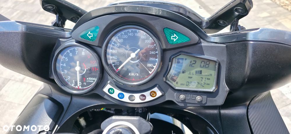 Yamaha FJR - 5