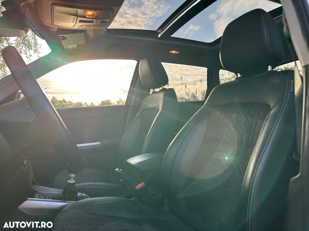 Suzuki Vitara 1.4 Boosterjet AllGrip MHEV Luxus - 11