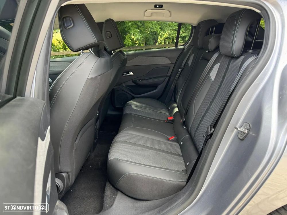 Peugeot 308 1.2 PureTech Allure Pack - 30