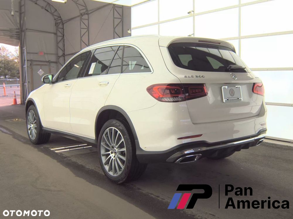 Mercedes-Benz GLC 300 4Matic 9G-TRONIC Edition Avantgarde - 5