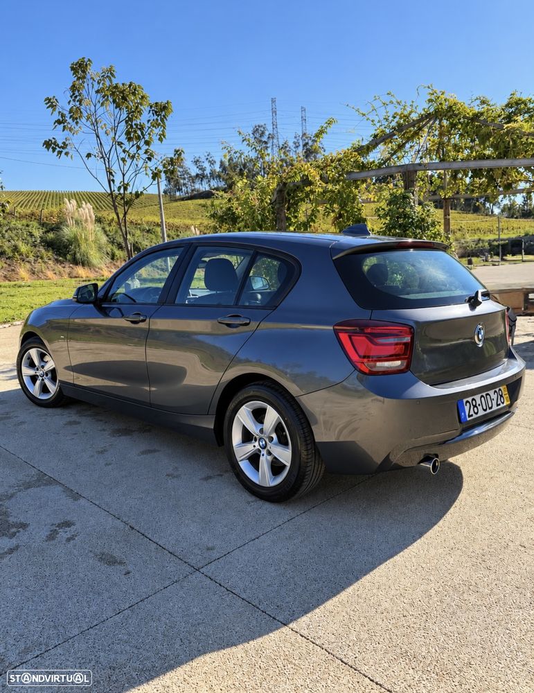 BMW 116 d EDynamics Line Sport - 2