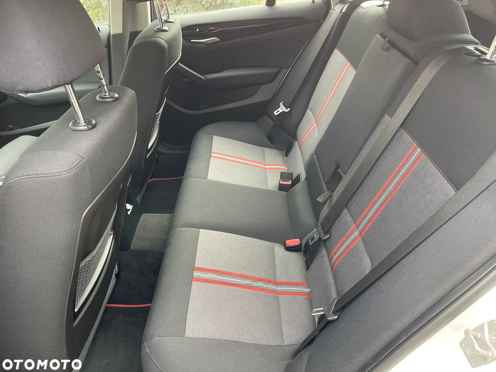 BMW X1 sDrive16d Sport Line - 6