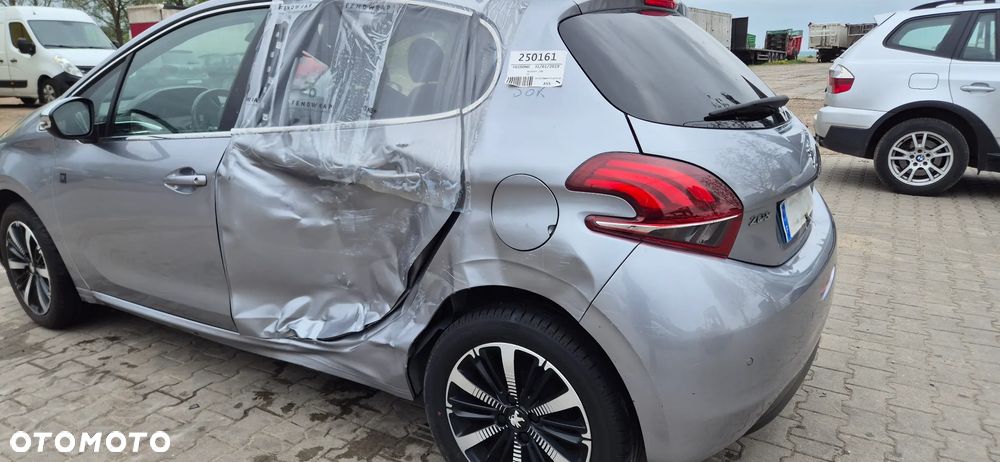 Peugeot 208 1.2 PureTech Access - 13