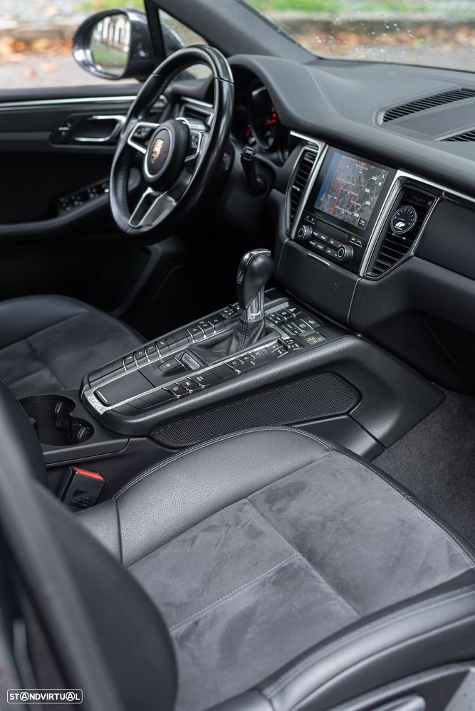 Porsche Macan Standard - 4