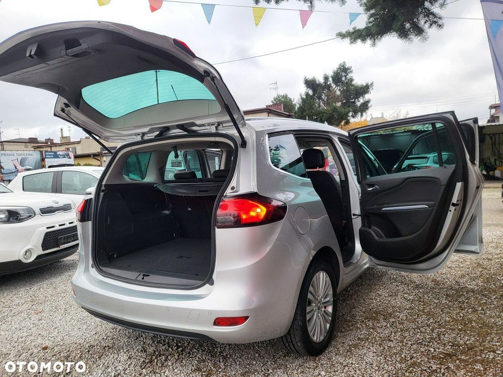 Opel Zafira - 12
