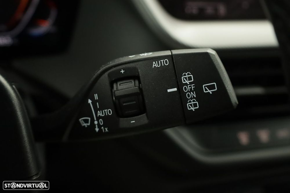 BMW 116 d Pack Desportivo M Auto - 19