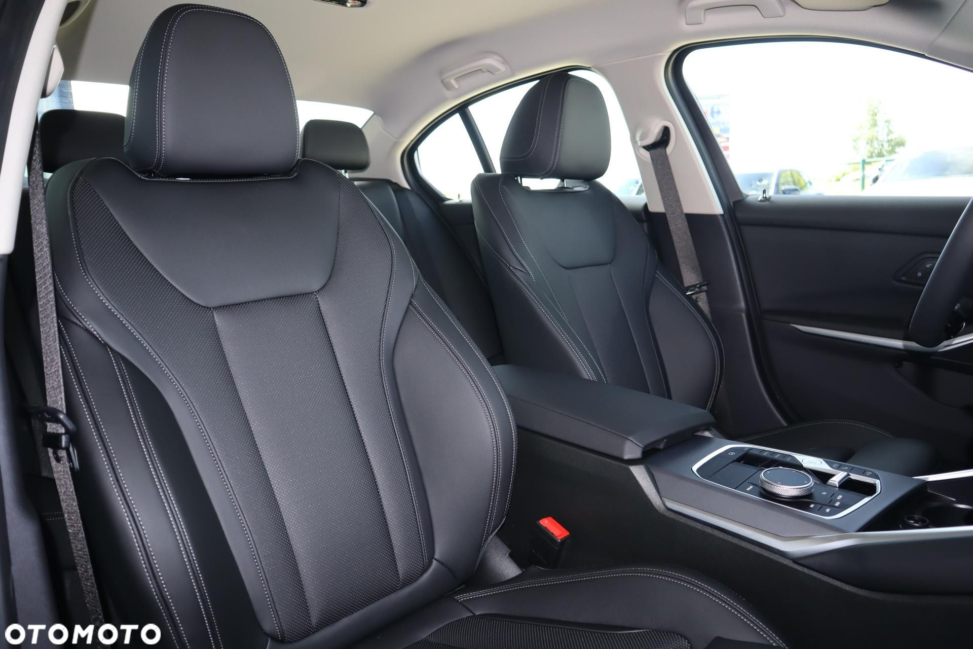 BMW Seria 3 - 14