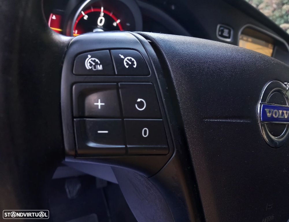 Volvo V40 D2 Summum - 21