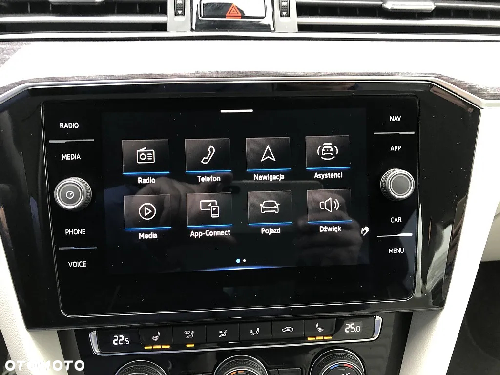 Volkswagen Passat 2.0 TDI BMT 4Mot Highline DSG - 19