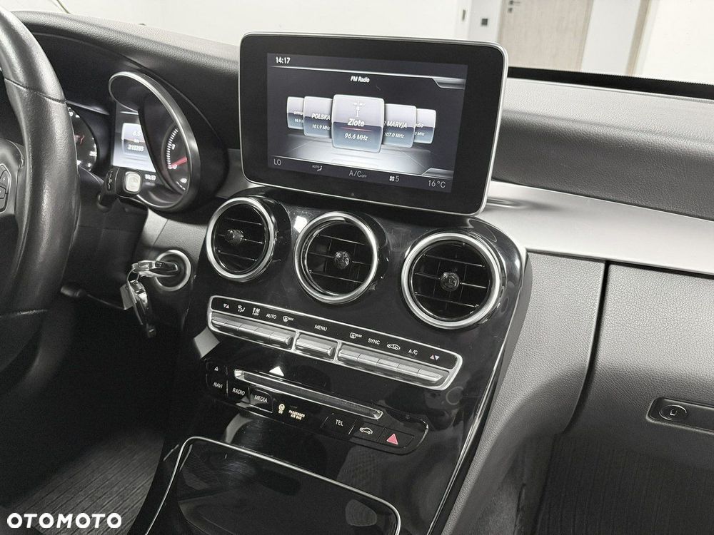 Mercedes-Benz Klasa C - 25